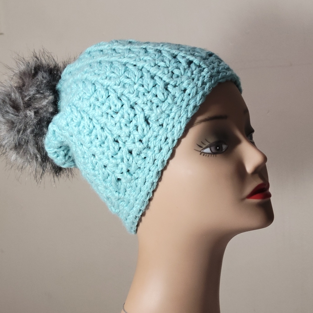Thick Seafoam Wool Hat /Pom Pom